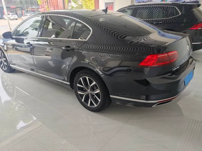 2020 Volkswagen Magotan 2.0T 186HP L4 7DCT,autocango,china used car exporter,china ev exporter,chinese used car exporter,chinese used ev exporter