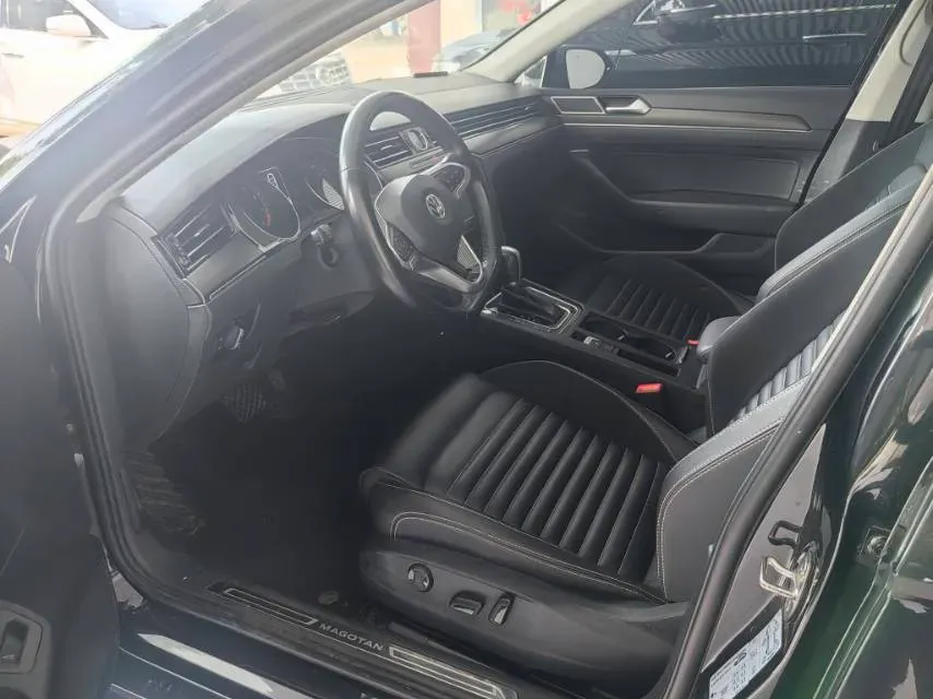 2020 Volkswagen Magotan 2.0T 186HP L4 7DCT,autocango,china used car exporter,china ev exporter,chinese used car exporter,chinese used ev exporter