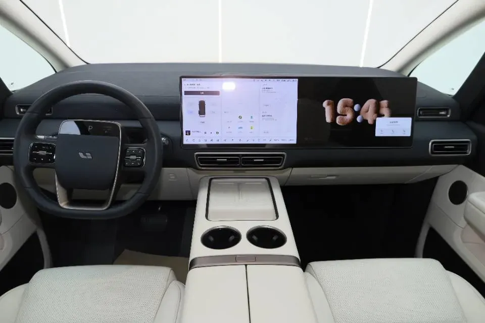 2025 Li MEGA BEV,autocango,china used car exporter,china ev exporter,chinese used car exporter,chinese used ev exporter