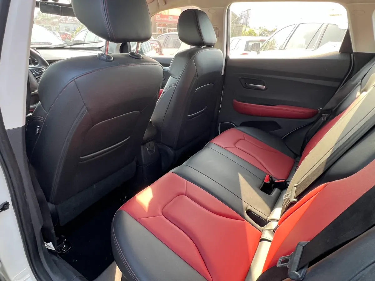 2018 Haval H2s 1.5T 150HP L4 7DCT,autocango,china used car exporter,china ev exporter,chinese used car exporter,chinese used ev exporter