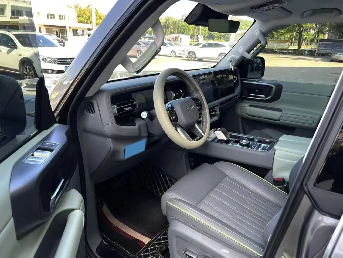 2024 Beijing BJ40 2.0T 245HP L4 8AT,autocango,china used car exporter,china ev exporter,chinese used car exporter,chinese used ev exporter