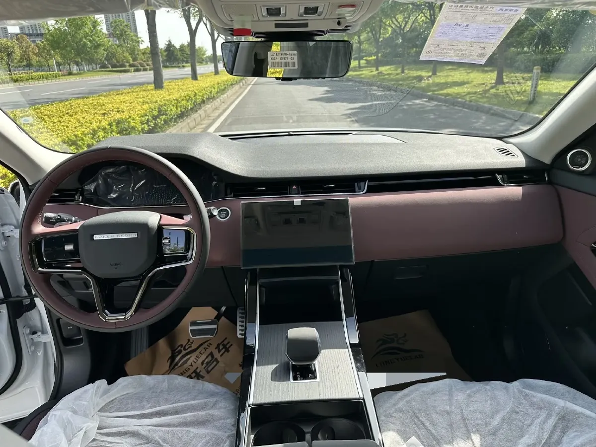 2026 Land Rover Range Rover Evoque 2.0T 249HP L4 9AT,autocango,china used car exporter,china ev exporter,chinese used car exporter,chinese used ev exporter