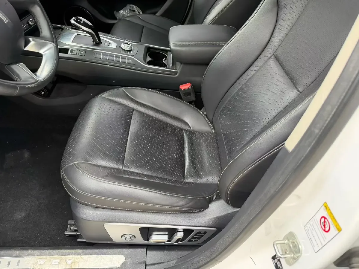 2018 WEY VV6 2.0T 197HP L4 7DCT,autocango,china used car exporter,china ev exporter,chinese used car exporter,chinese used ev exporter