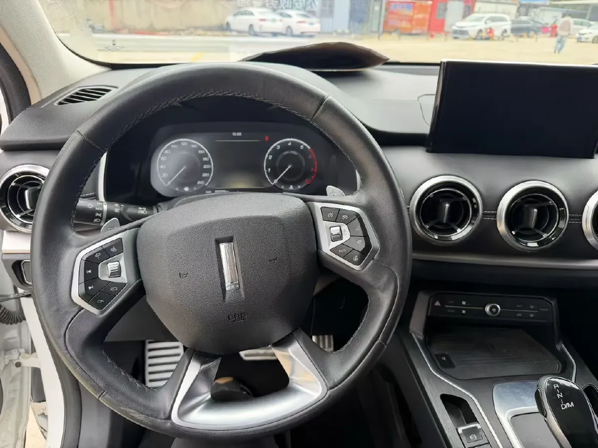 2018 WEY VV6 2.0T 197HP L4 7DCT,autocango,china used car exporter,china ev exporter,chinese used car exporter,chinese used ev exporter