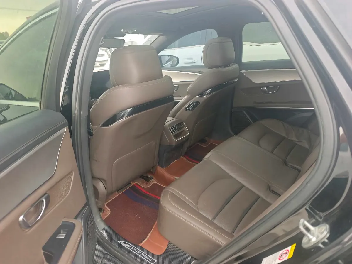 2020 WEY VV7 2.0T 227HP L4 7DCT PHEV,autocango,china used car exporter,china ev exporter,chinese used car exporter,chinese used ev exporter