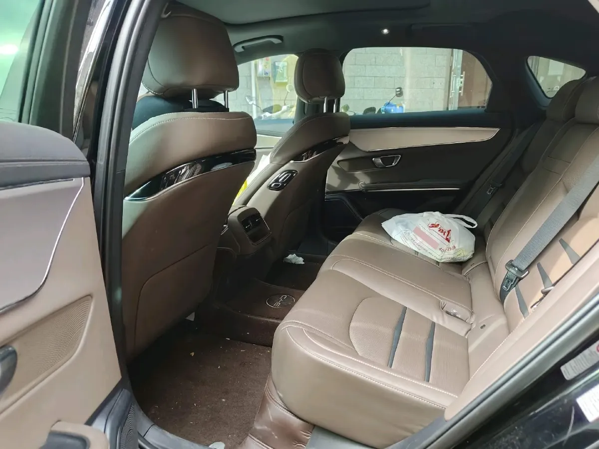 2020 WEY VV7 2.0T 227HP L4 7DCT PHEV,autocango,china used car exporter,china ev exporter,chinese used car exporter,chinese used ev exporter