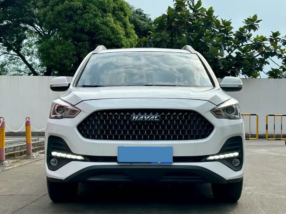 2019 Haval M6 1.5T 150HP L4 7DCT,autocango,china used car exporter,china ev exporter,chinese used car exporter,chinese used ev exporter