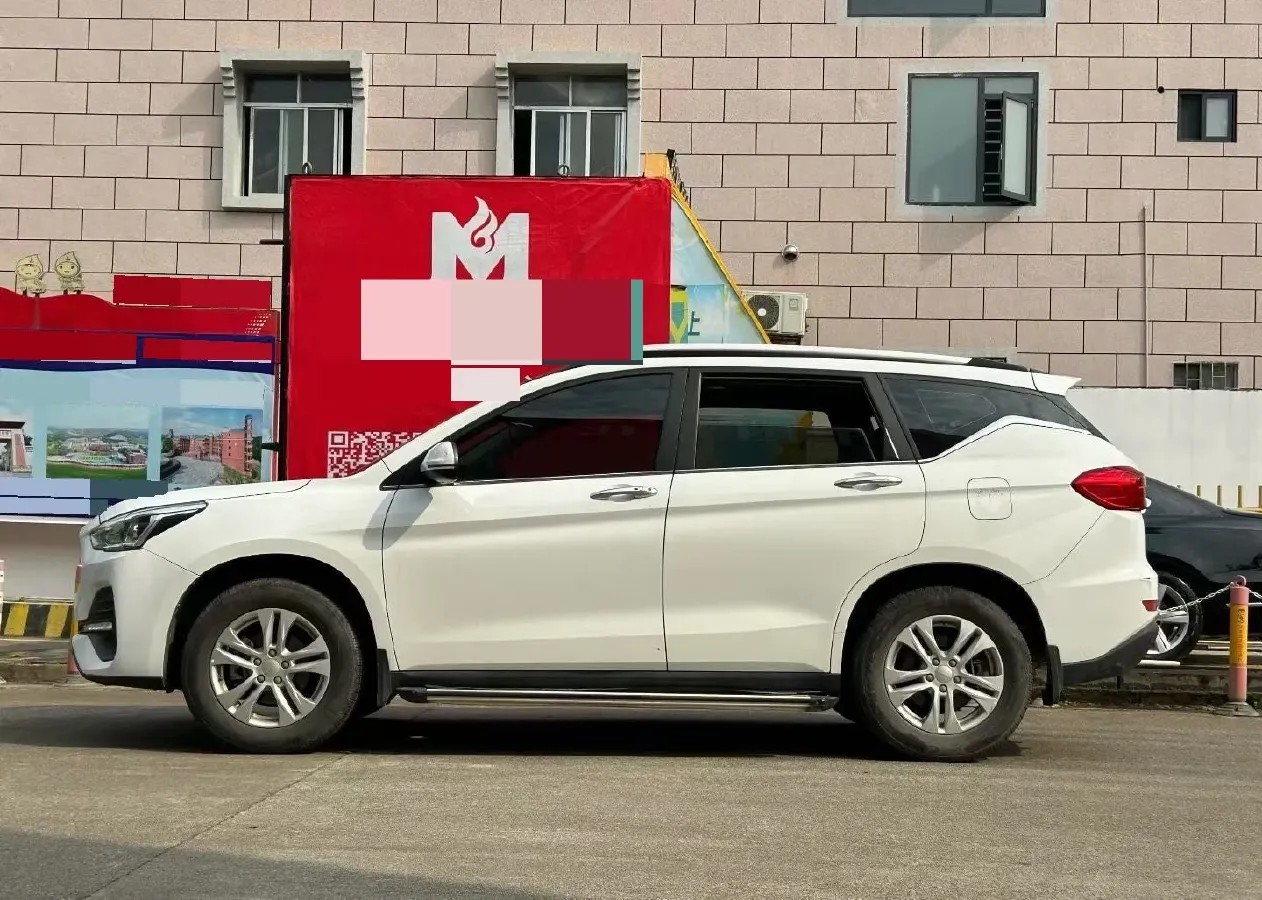 2019 Haval M6 1.5T 150HP L4 7DCT,autocango,china used car exporter,china ev exporter,chinese used car exporter,chinese used ev exporter