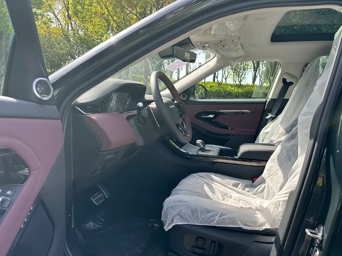 2026 Land Rover Range Rover Evoque 2.0T 249HP L4 9AT,autocango,china used car exporter,china ev exporter,chinese used car exporter,chinese used ev exporter