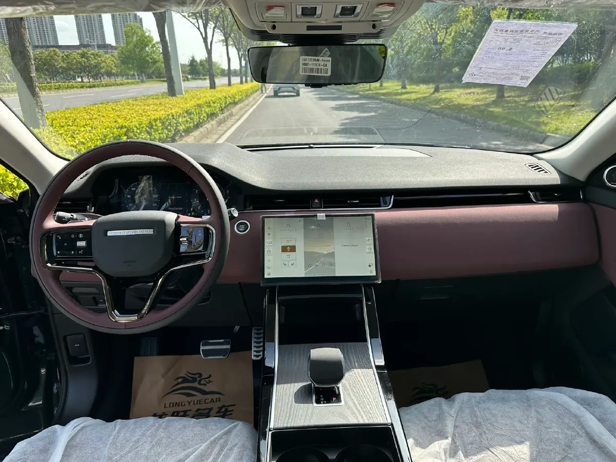 2026 Land Rover Range Rover Evoque 2.0T 249HP L4 9AT,autocango,china used car exporter,china ev exporter,chinese used car exporter,chinese used ev exporter