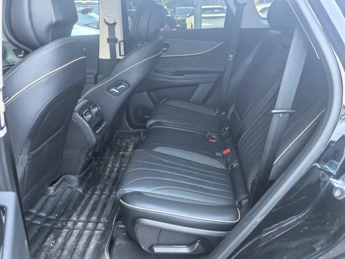 2023 Chery Tiggo 9 2.0T 261HP L4 7DCT,autocango,china used car exporter,china ev exporter,chinese used car exporter,chinese used ev exporter