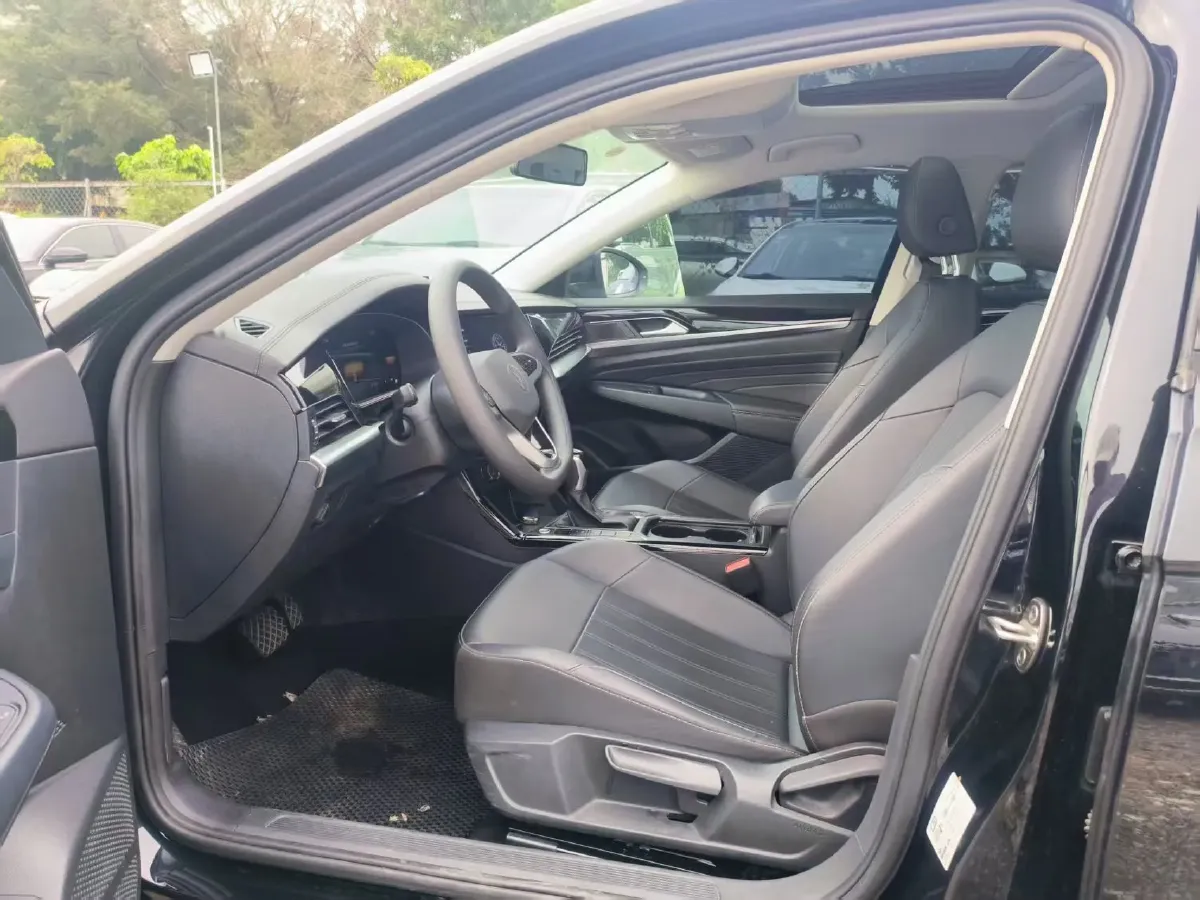 2024 Volkswagen Passat 1.4T 150HP L4 7DCT,autocango,china used car exporter,china ev exporter,chinese used car exporter,chinese used ev exporter