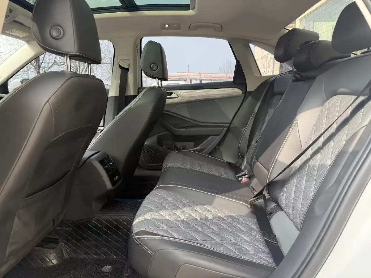 2024 Volkswagen Sagitar 1.5T 160HP L4 7DCT,autocango,china used car exporter,china ev exporter,chinese used car exporter,chinese used ev exporter