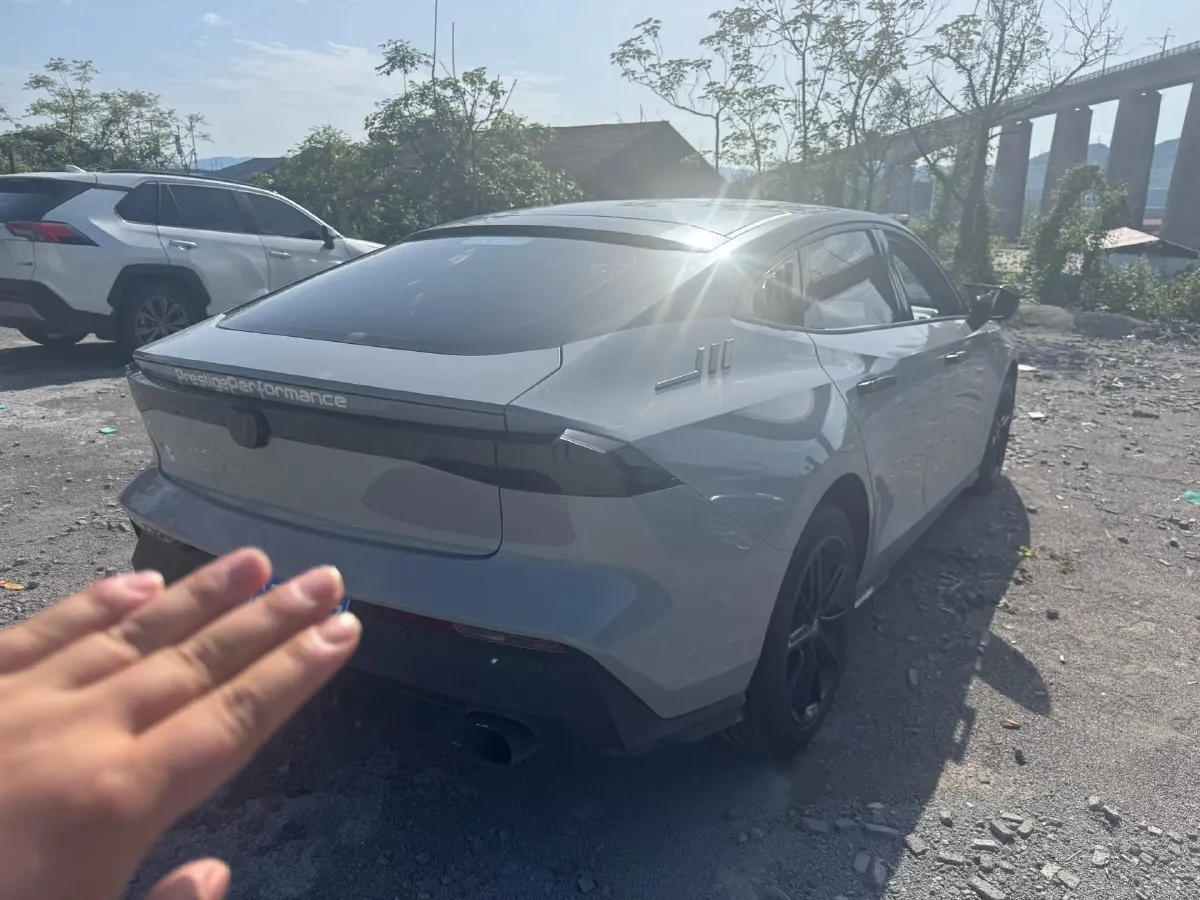 2023 ChangAn UNI-V 1.5T 188HP L4 7DCT,autocango,china used car exporter,china ev exporter,chinese used car exporter,chinese used ev exporter