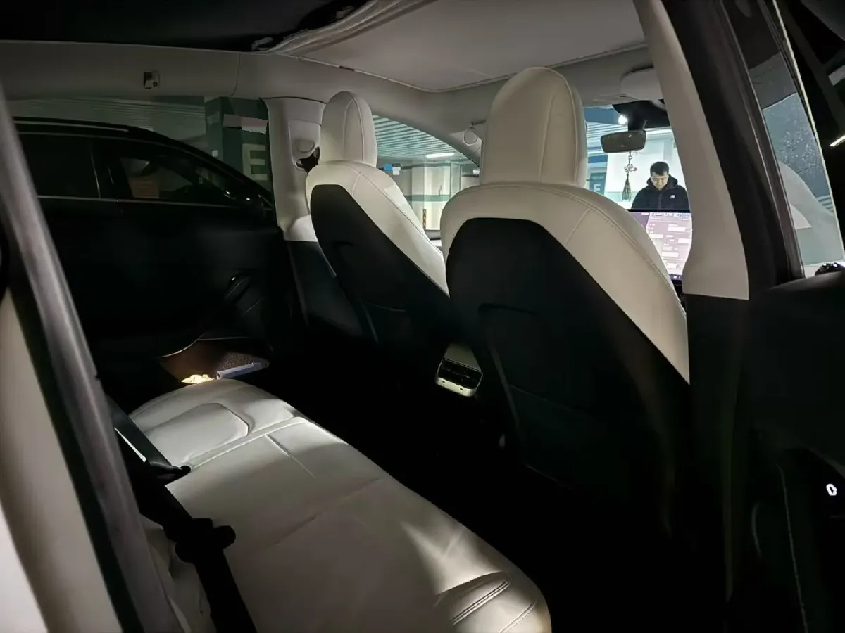 2021 Tesla Model Y BEV 76.8KWH,autocango,china used car exporter,china ev exporter,chinese used car exporter,chinese used ev exporter