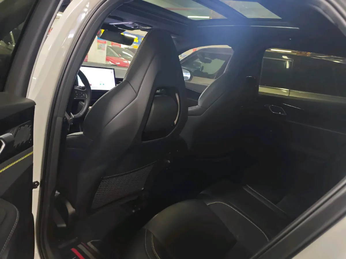 2023 LYNK&CO 03 2.0T 254HP L4 7DCT,autocango,china used car exporter,china ev exporter,chinese used car exporter,chinese used ev exporter