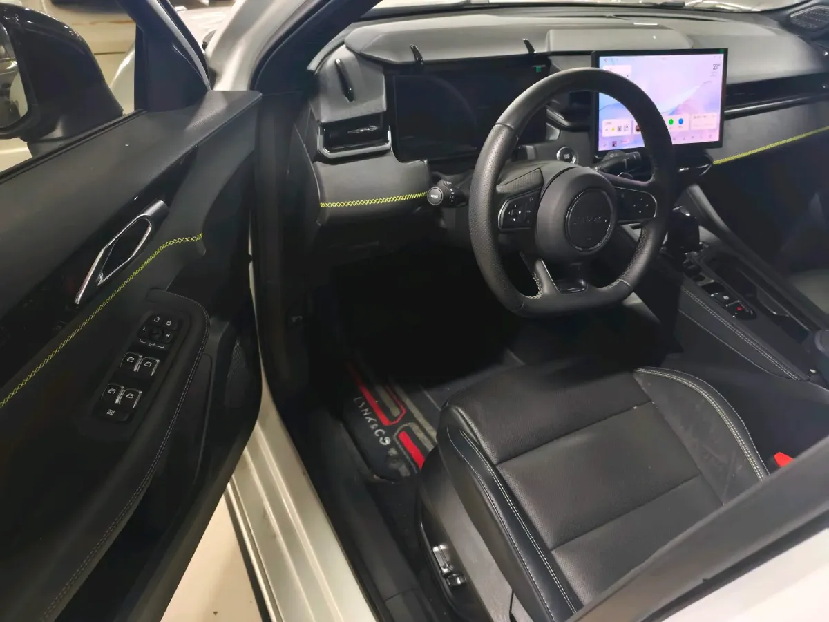 2023 LYNK&CO 03 2.0T 254HP L4 7DCT,autocango,china used car exporter,china ev exporter,chinese used car exporter,chinese used ev exporter