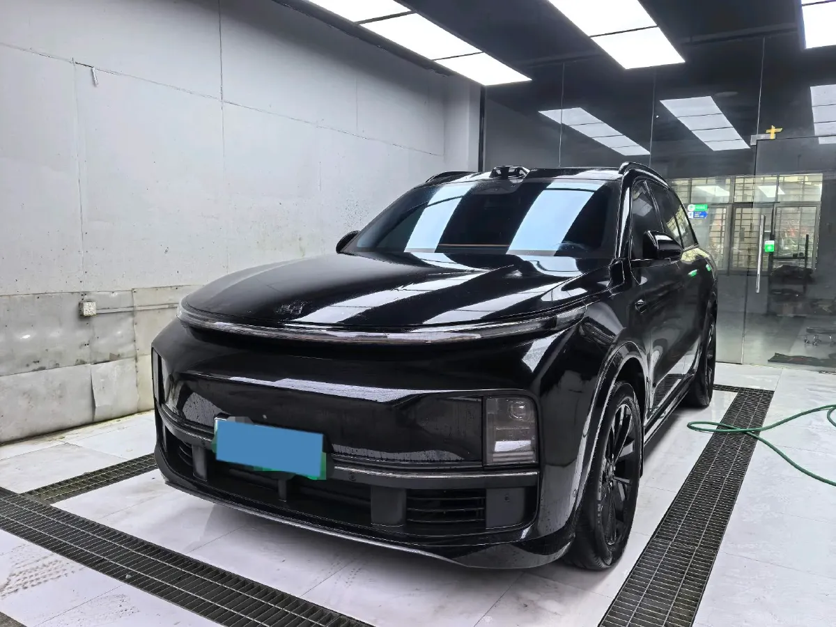 2023 Li L7 Range Extended 154HP REEV 40.9KWH,autocango,china used car exporter,china ev exporter,chinese used car exporter,chinese used ev exporter