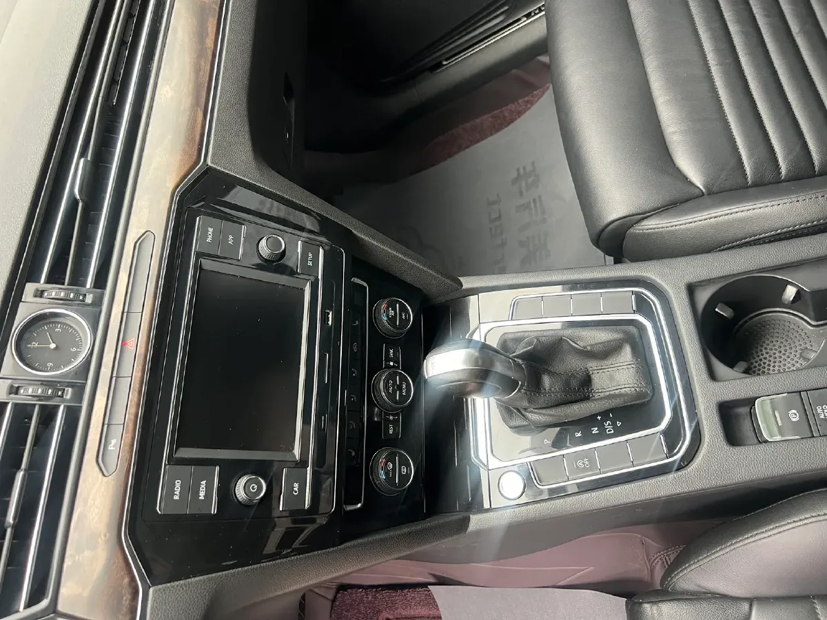 2018 Volkswagen Magotan 1.8T 180HP L4 7DCT,autocango,china used car exporter,china ev exporter,chinese used car exporter,chinese used ev exporter