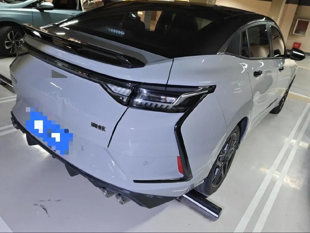 2023 DongFeng Aeolus YiXuan 1.5T 197HP L4 6DCT,autocango,china used car exporter,china ev exporter,chinese used car exporter,chinese used ev exporter