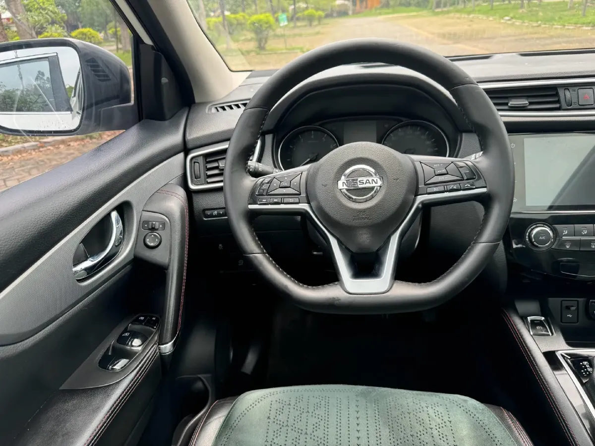 2021 Nissan Qashqai 2.0L 151HP L4 CVT,autocango,china used car exporter,china ev exporter,chinese used car exporter,chinese used ev exporter
