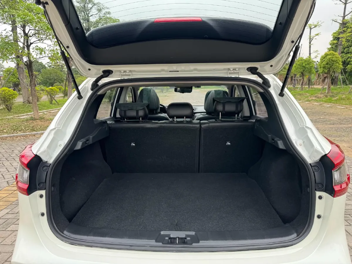 2021 Nissan Qashqai 2.0L 151HP L4 CVT,autocango,china used car exporter,china ev exporter,chinese used car exporter,chinese used ev exporter