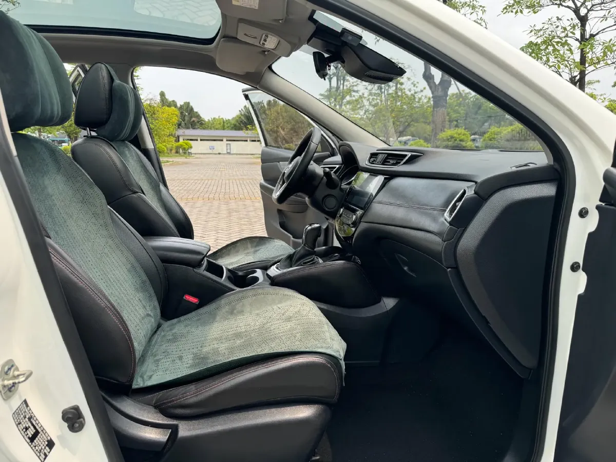 2021 Nissan Qashqai 2.0L 151HP L4 CVT,autocango,china used car exporter,china ev exporter,chinese used car exporter,chinese used ev exporter