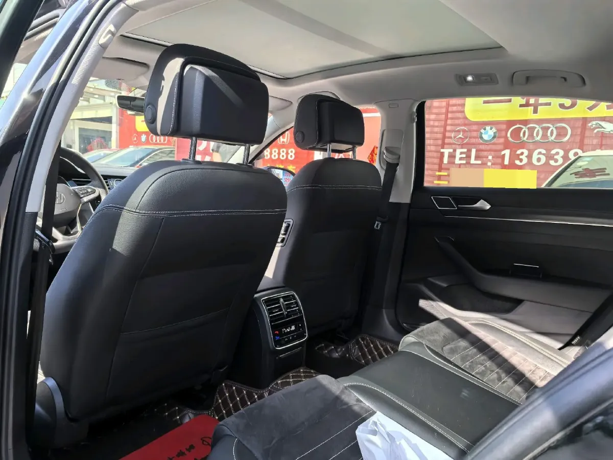 2020 Volkswagen Magotan 2.0T 186HP L4 7DCT,autocango,china used car exporter,china ev exporter,chinese used car exporter,chinese used ev exporter