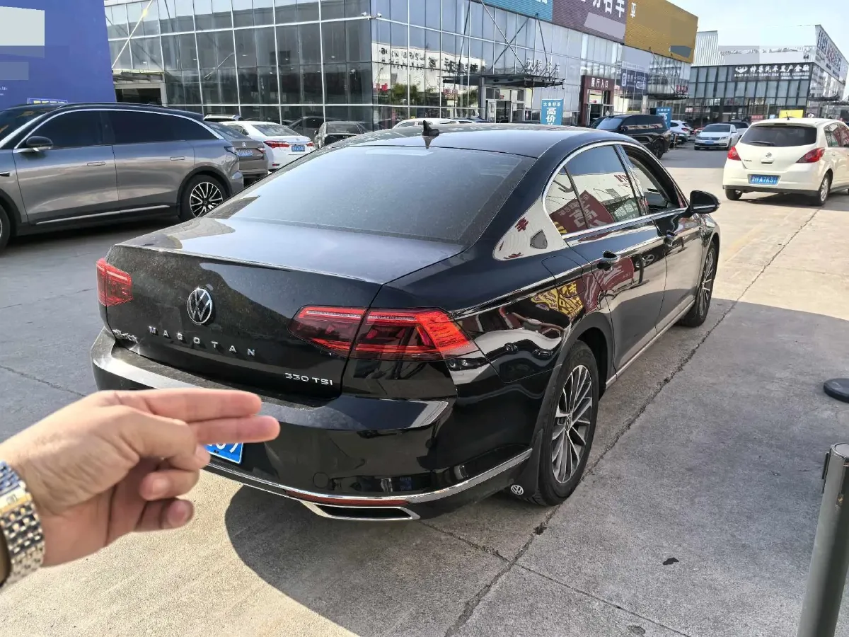 2020 Volkswagen Magotan 2.0T 186HP L4 7DCT,autocango,china used car exporter,china ev exporter,chinese used car exporter,chinese used ev exporter