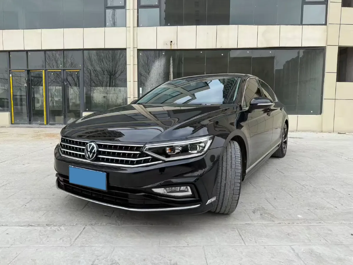 2023 Volkswagen Magotan 2.0T 186HP L4 7DCT,autocango,china used car exporter,china ev exporter,chinese used car exporter,chinese used ev exporter