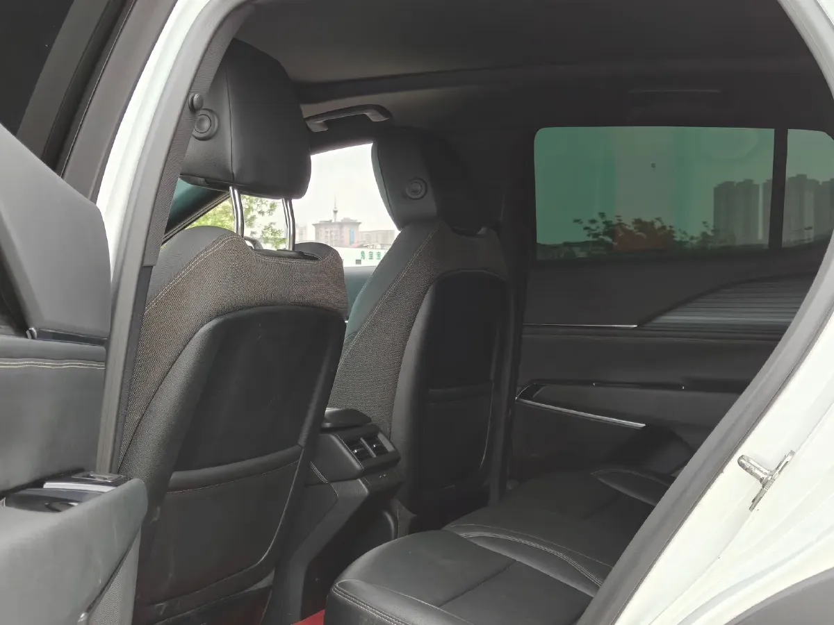 2023 Cadillac GT4 1.5T 211HP L4 9AT,autocango,china used car exporter,china ev exporter,chinese used car exporter,chinese used ev exporter