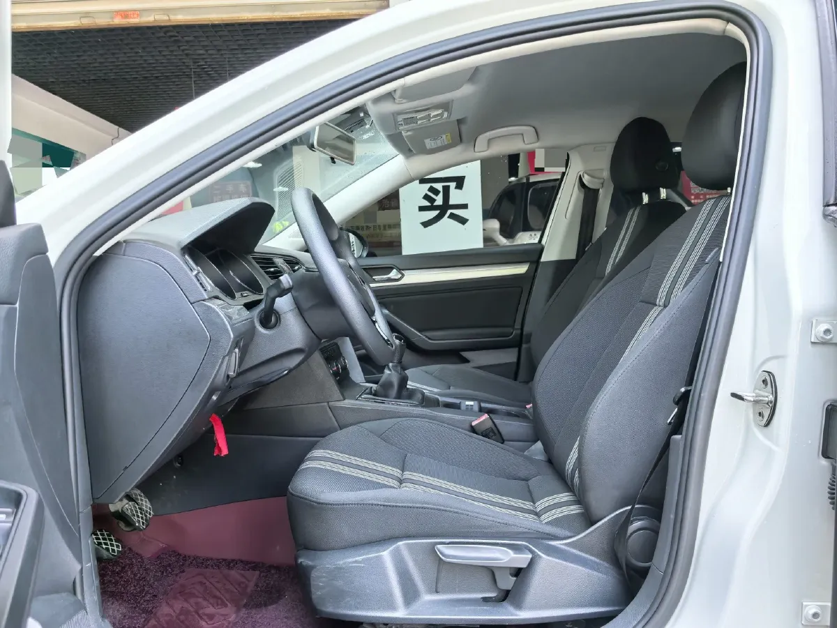 2018 Volkswagen Lamando 1.4T 131HP L4 5MT,autocango,china used car exporter,china ev exporter,chinese used car exporter,chinese used ev exporter