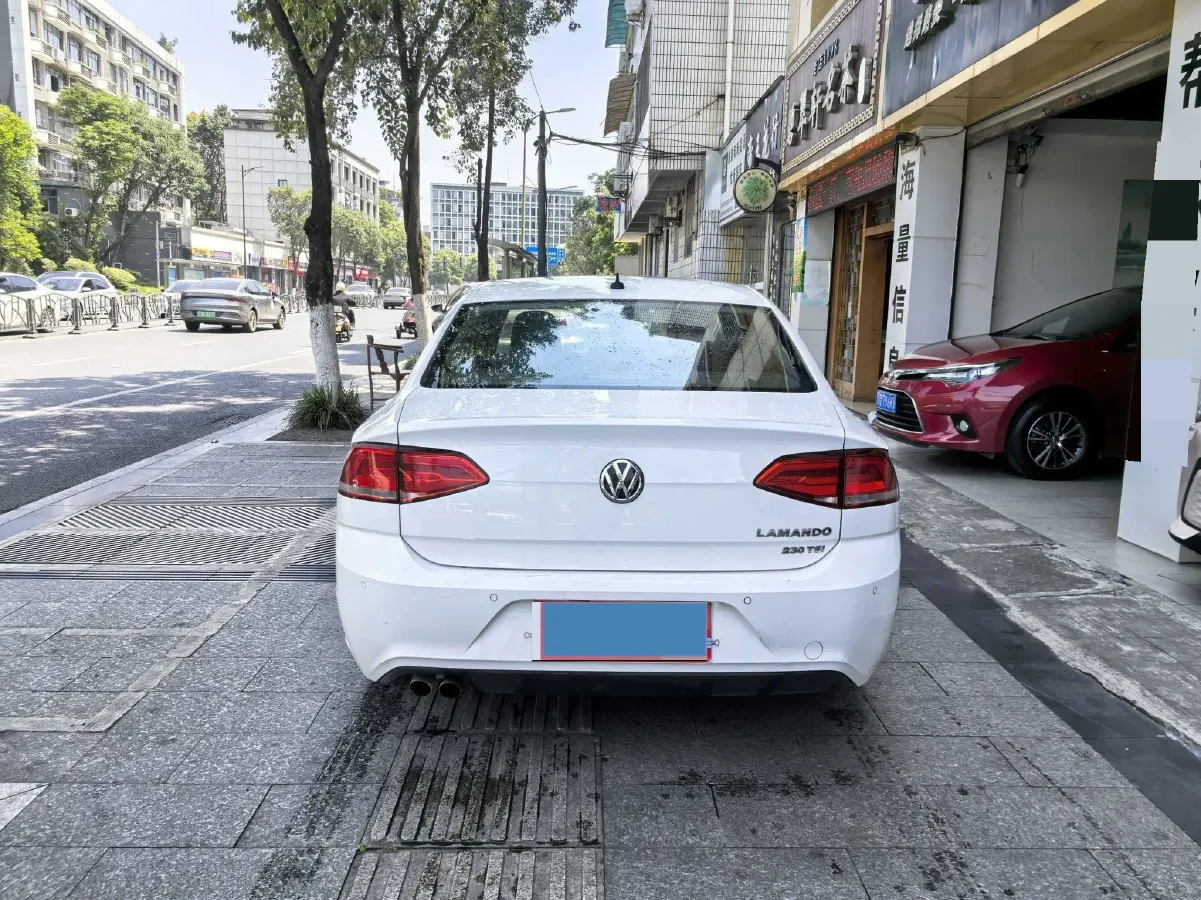 2018 Volkswagen Lamando 1.4T 131HP L4 5MT,autocango,china used car exporter,china ev exporter,chinese used car exporter,chinese used ev exporter