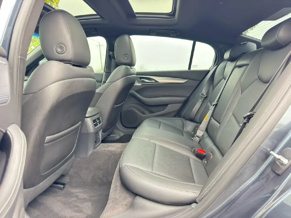 2021 Cadillac CT5 2.0T 237HP L4 10AT,autocango,china used car exporter,china ev exporter,chinese used car exporter,chinese used ev exporter