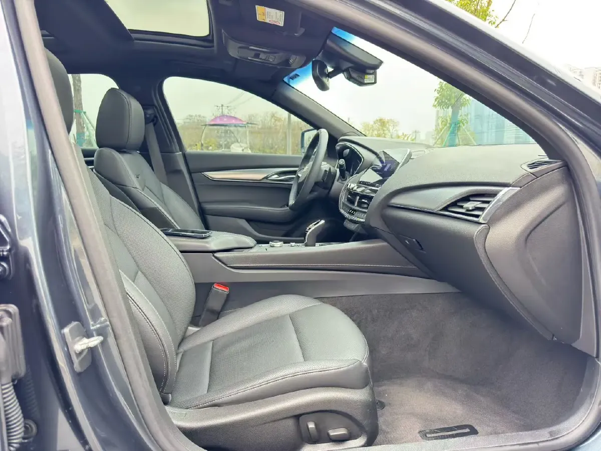 2021 Cadillac CT5 2.0T 237HP L4 10AT,autocango,china used car exporter,china ev exporter,chinese used car exporter,chinese used ev exporter