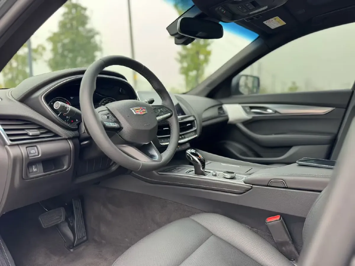 2021 Cadillac CT5 2.0T 237HP L4 10AT,autocango,china used car exporter,china ev exporter,chinese used car exporter,chinese used ev exporter