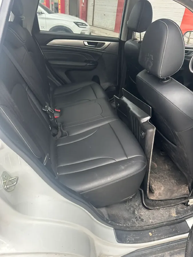 2022 ChangAn Oshan X7 Plus 1.5T 170HP L4 6MT,autocango,china used car exporter,china ev exporter,chinese used car exporter,chinese used ev exporter