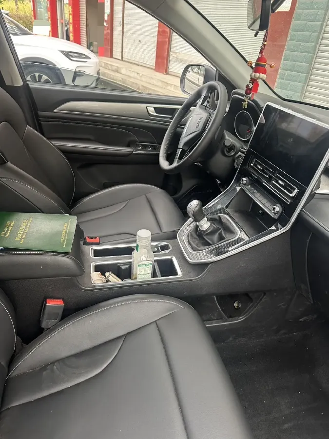 2022 ChangAn Oshan X7 Plus 1.5T 170HP L4 6MT,autocango,china used car exporter,china ev exporter,chinese used car exporter,chinese used ev exporter