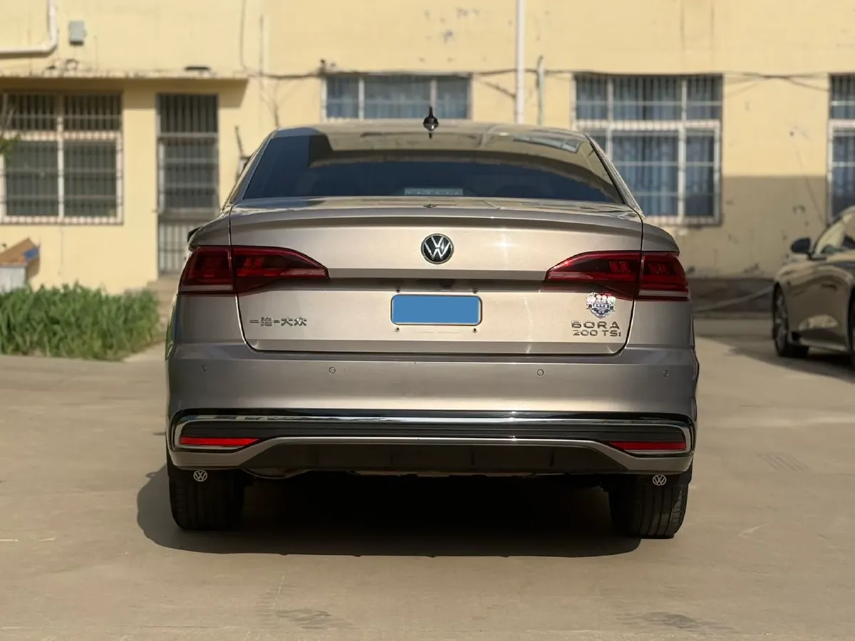 2023 Volkswagen Bora 1.2T 116HP L4 7DCT,autocango,china used car exporter,china ev exporter,chinese used car exporter,chinese used ev exporter