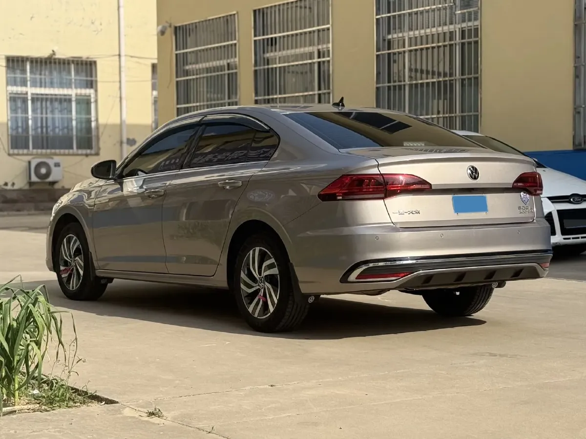 2023 Volkswagen Bora 1.2T 116HP L4 7DCT,autocango,china used car exporter,china ev exporter,chinese used car exporter,chinese used ev exporter