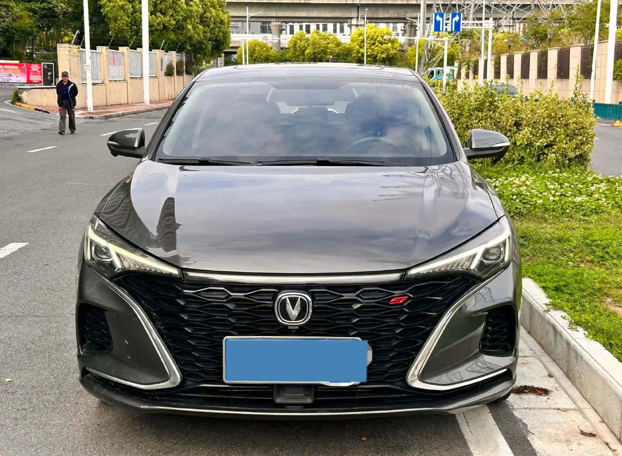 2021 ChangAn Eado 1.4T 160HP L4 7DCT,autocango,china used car exporter,china ev exporter,chinese used car exporter,chinese used ev exporter
