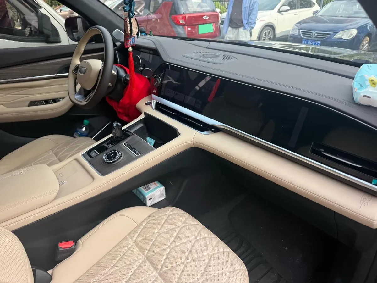 2025 Geely Monjaro 2.0T 238HP L4 8AT,autocango,china used car exporter,china ev exporter,chinese used car exporter,chinese used ev exporter