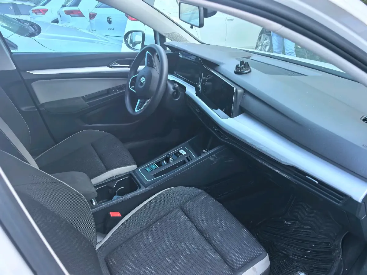 2021 Volkswagen Golf 1.2T 116HP L4 7DCT,autocango,china used car exporter,china ev exporter,chinese used car exporter,chinese used ev exporter