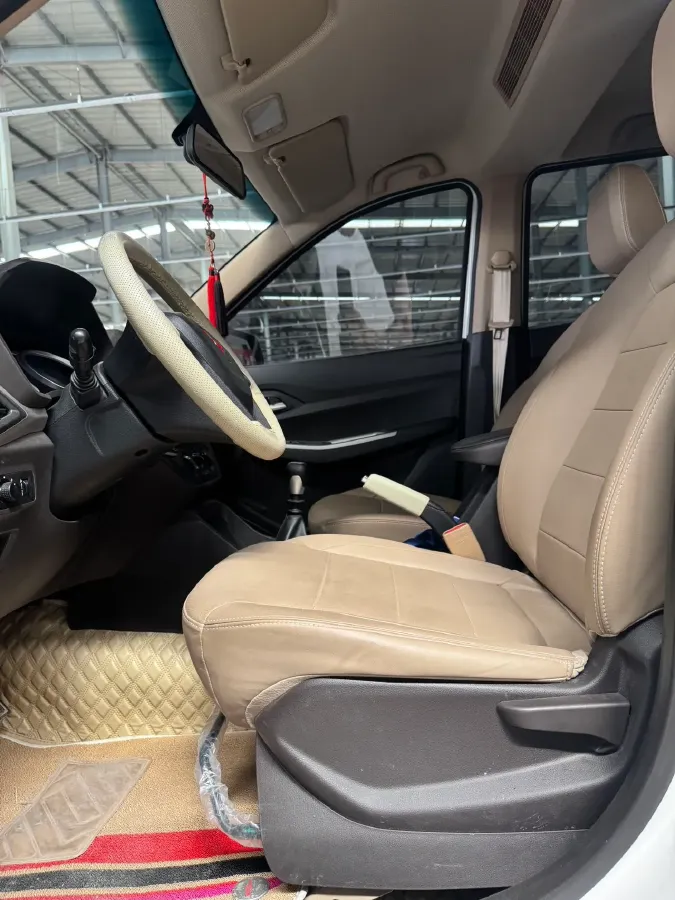 2021 Yema SiPaiKa 1.5L 109HP L4 5MT,autocango,china used car exporter,china ev exporter,chinese used car exporter,chinese used ev exporter