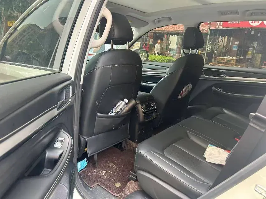 2019 Roewe RX8 2.0T 222HP L4 6AT,autocango,china used car exporter,china ev exporter,chinese used car exporter,chinese used ev exporter