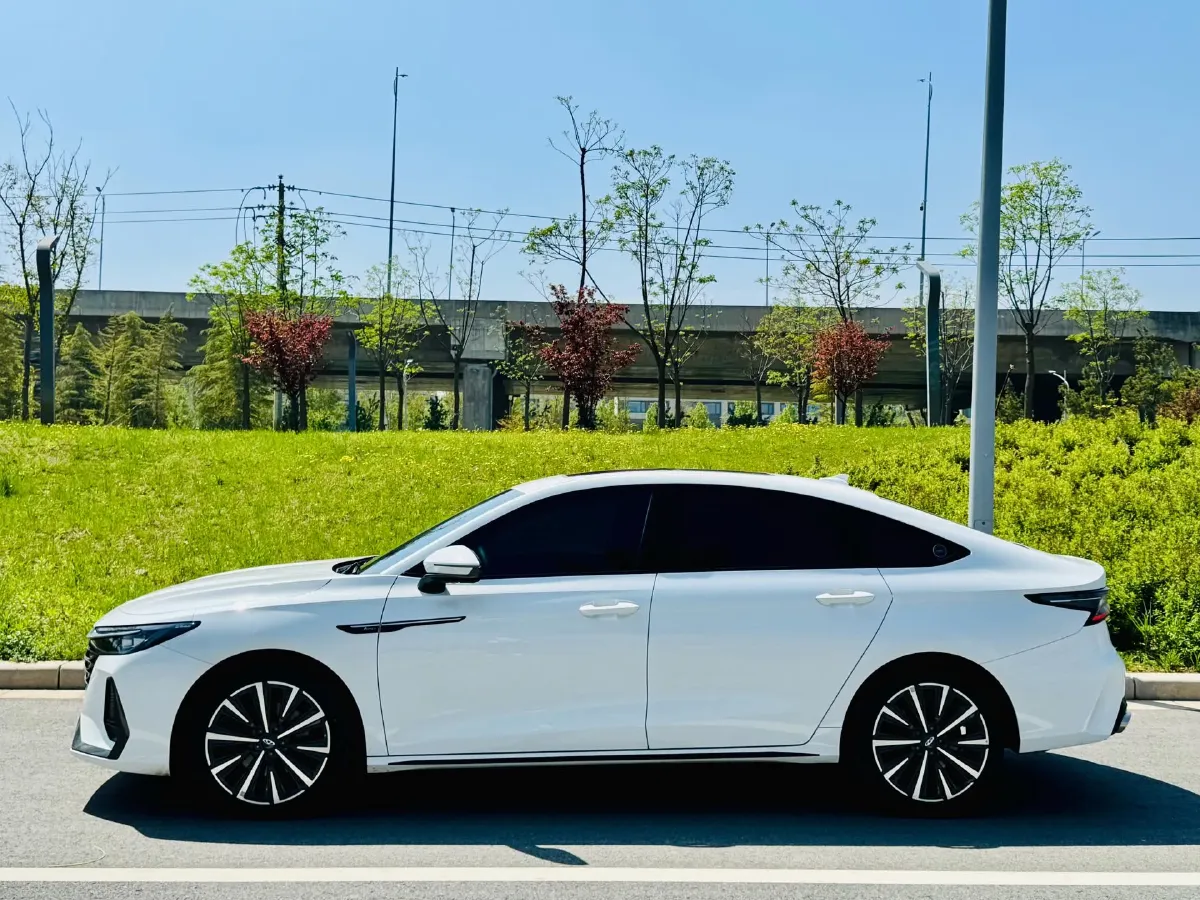 2024 Chery Arrizo 8 2.0T 254HP L4 8AT,autocango,china used car exporter,china ev exporter,chinese used car exporter,chinese used ev exporter