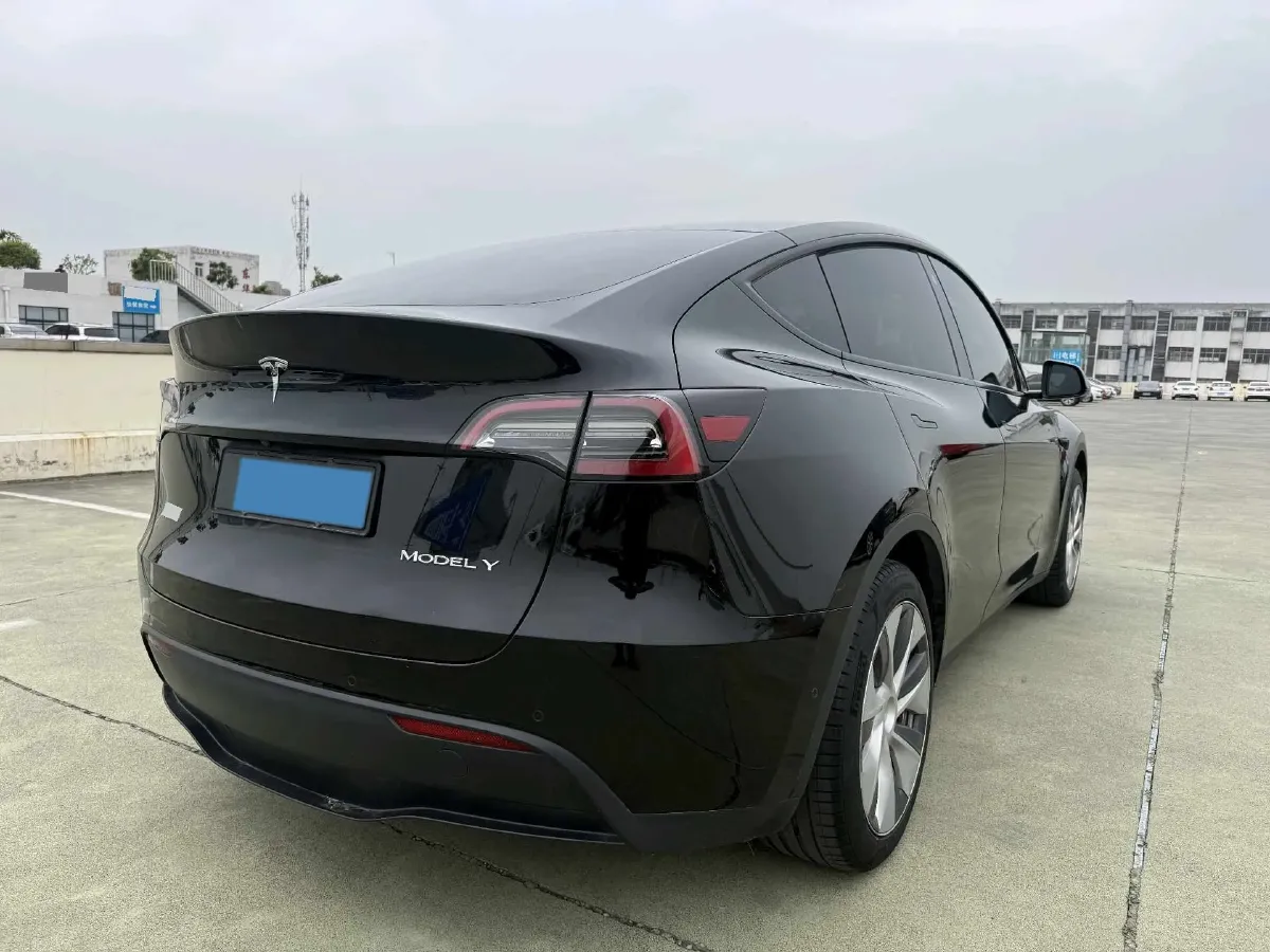 2022 Tesla Model Y BEV 60KWH,autocango,china used car exporter,china ev exporter,chinese used car exporter,chinese used ev exporter