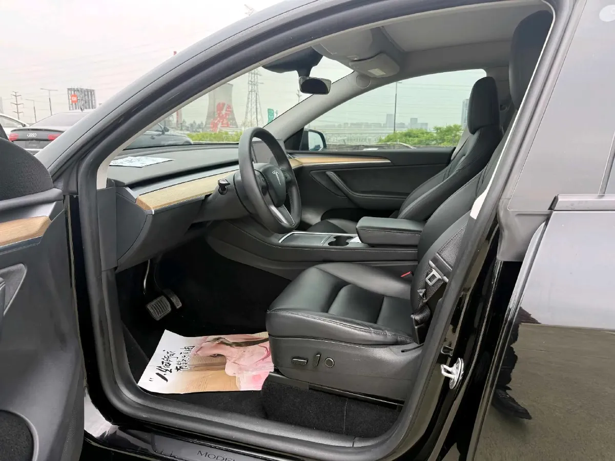 2022 Tesla Model Y BEV 60KWH,autocango,china used car exporter,china ev exporter,chinese used car exporter,chinese used ev exporter