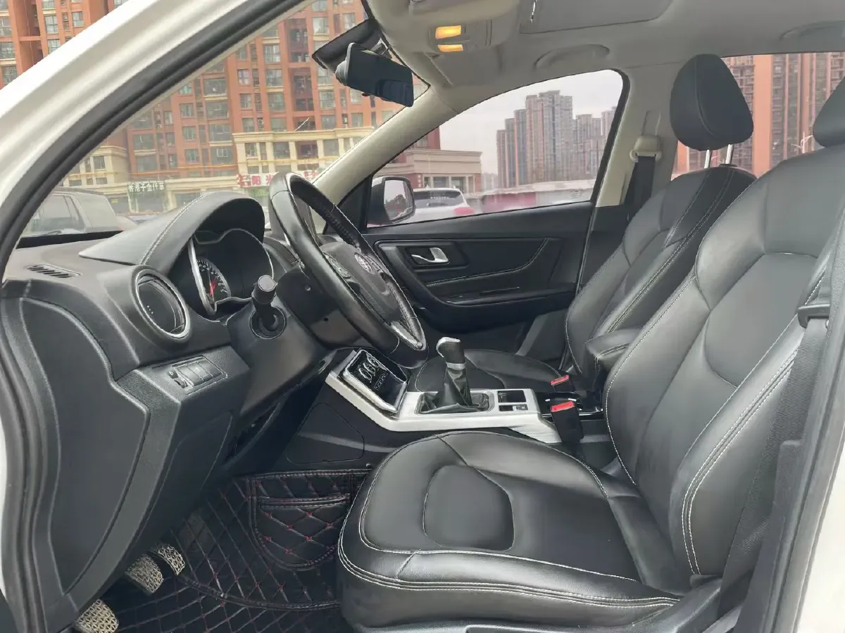 2019 Bestune X40 1.6L 114HP L4 5MT,autocango,china used car exporter,china ev exporter,chinese used car exporter,chinese used ev exporter