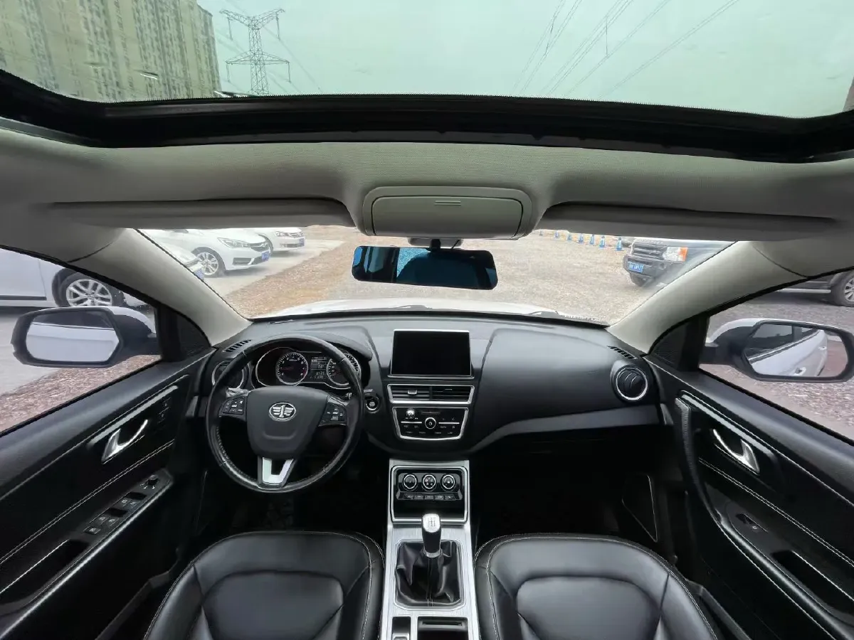 2019 Bestune X40 1.6L 114HP L4 5MT,autocango,china used car exporter,china ev exporter,chinese used car exporter,chinese used ev exporter